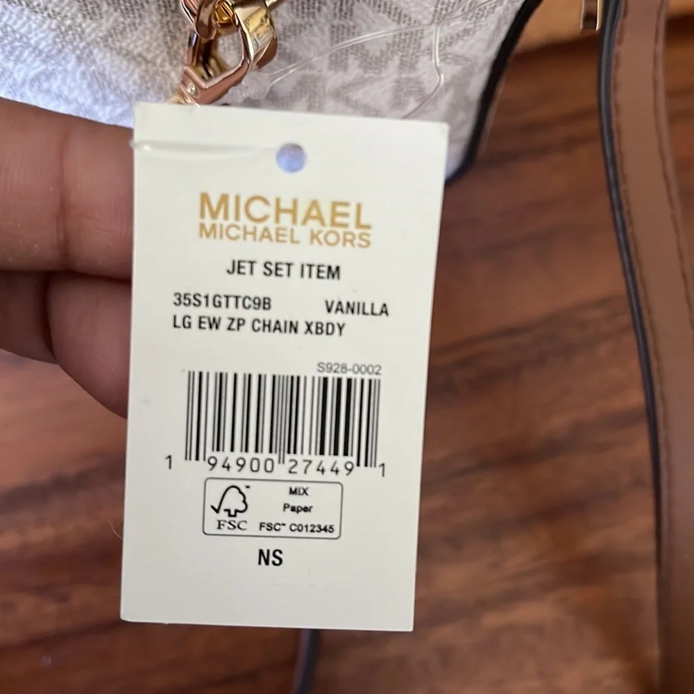 MICHAEL Kors Jet Set Large Logo Crossbody Bag